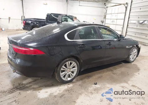 2016 Jaguar Xf 35T Premium z USA, uszkodzony, nr VIN SAJBD4BV6GCY24480